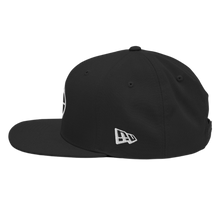 Load image into Gallery viewer, NUERA 51FIFTY SNAPBACK
